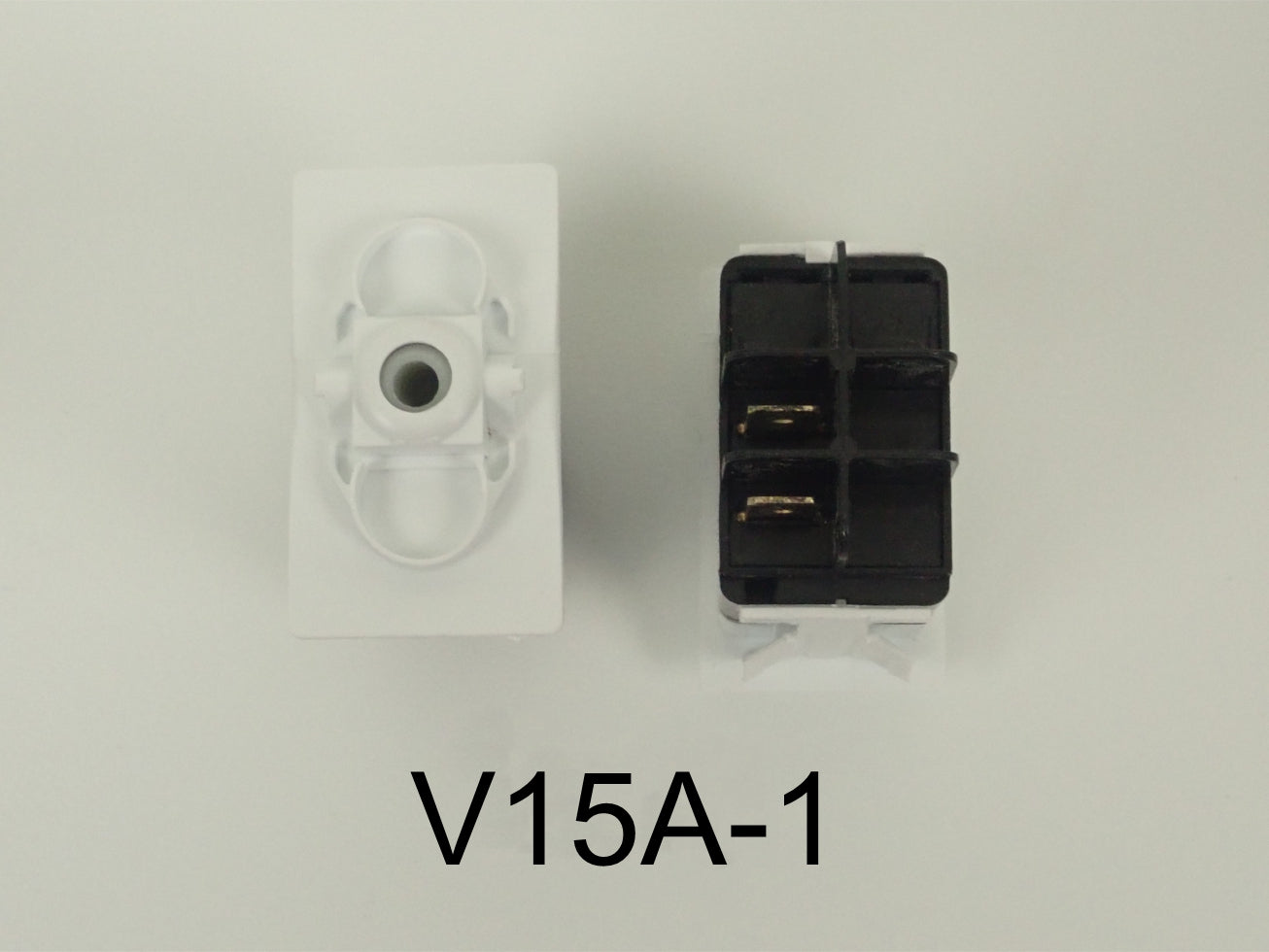V15A-1 Carling ON/OFF single pole V-series rocker switch -White body-no lamp