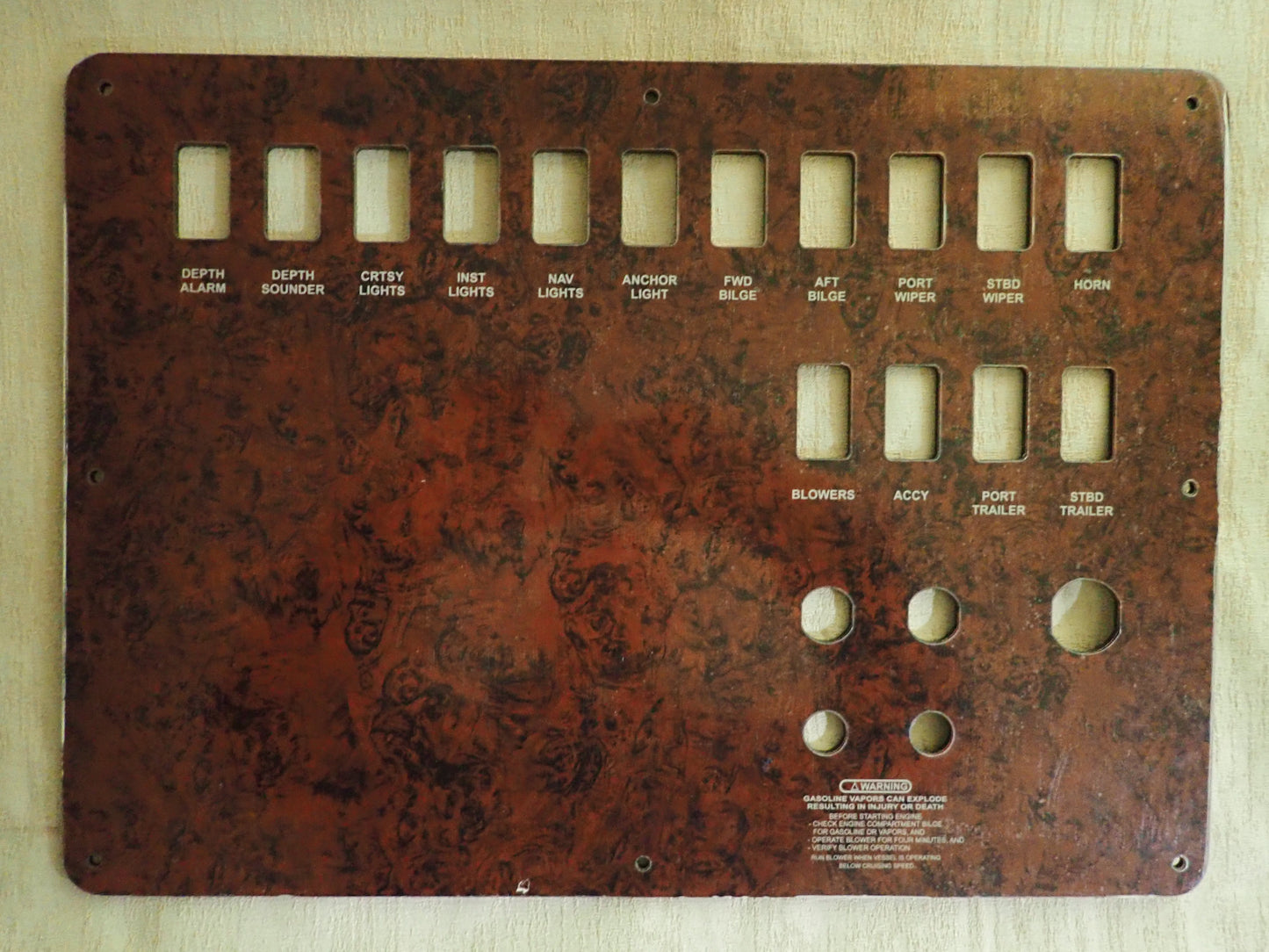 Maxum Switch Panel